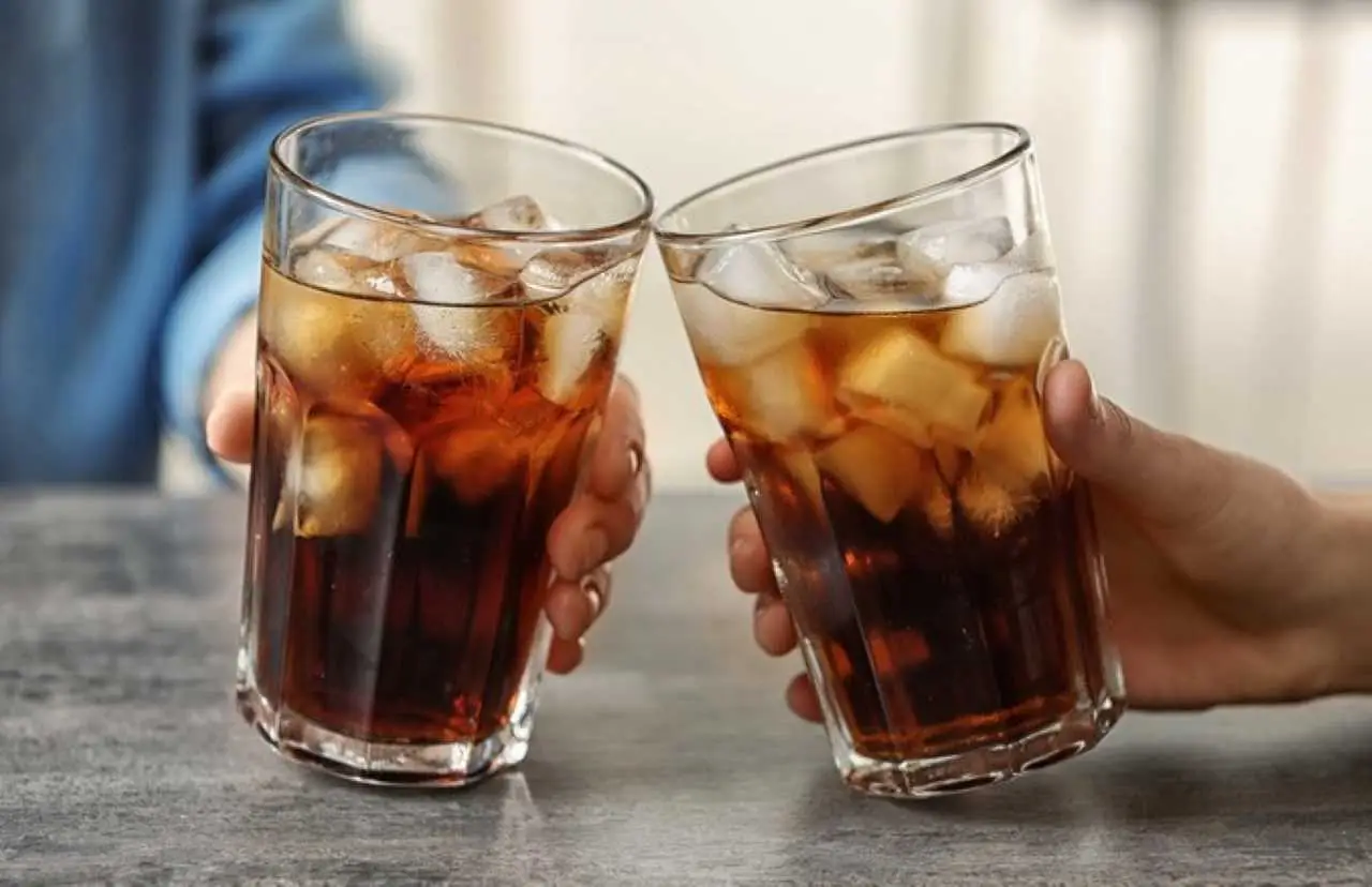 Cosa non mangiare a pranzo dopo i 40 anni per perdere peso in modo efficace Cosa non mangiare a pranzo dopo i 40 anni per perdere peso in modo efficace