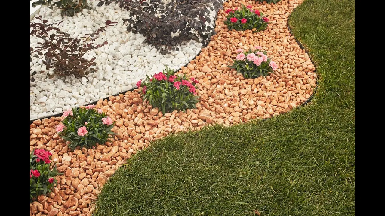 Come scegliere la ghiaia decorativa per proteggere il prato dal caldo estivo: il consiglio degli agronomi Come scegliere la ghiaia decorativa per proteggere il prato dal caldo estivo: il consiglio degli agronomi